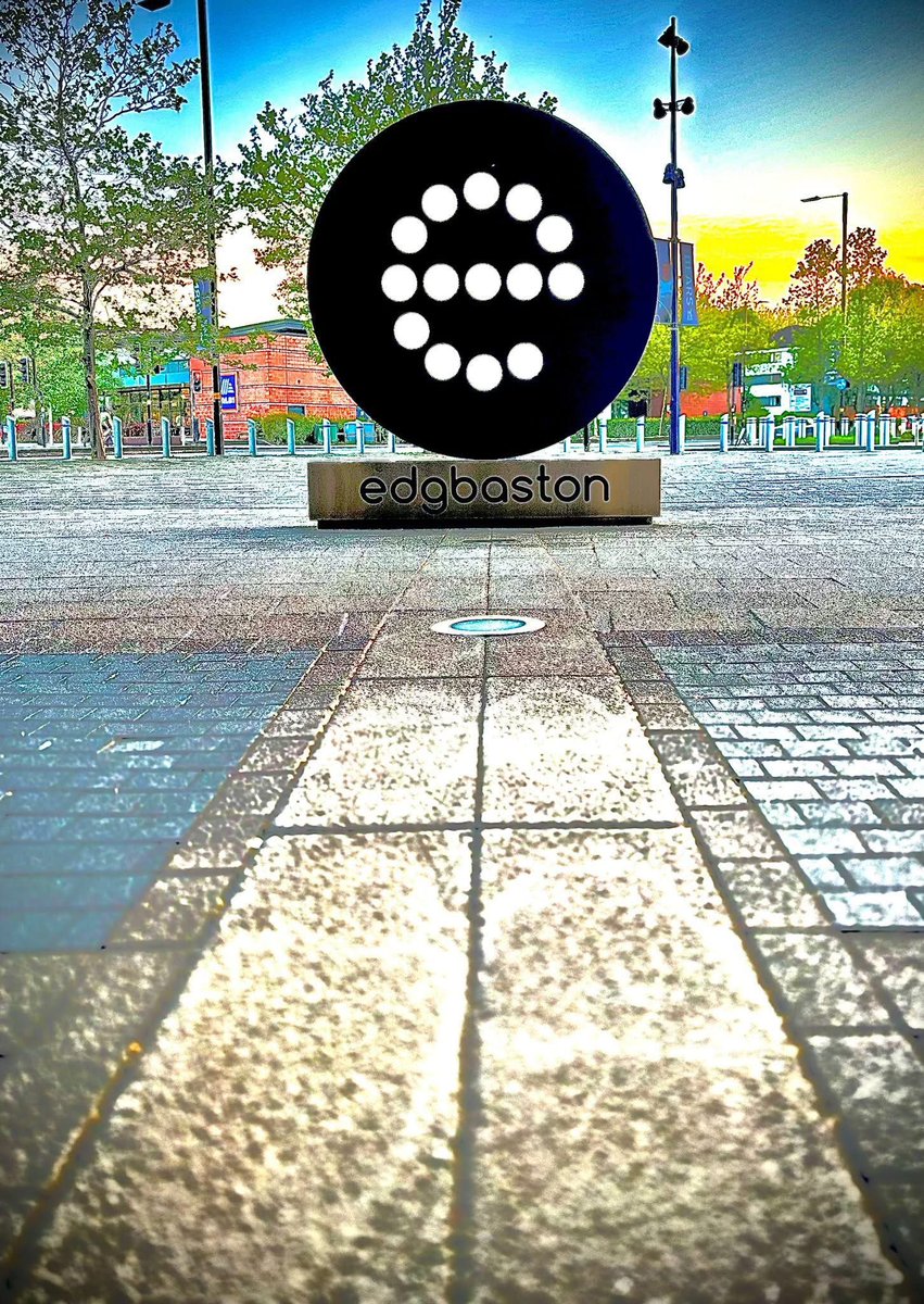 BigPurplePro's tweet photo. Another team returning from Birmingham from another awards evening where we supplied Audio Visual and Autocue! #eventprofs #liveevents #audiovisual #awards #autocue https://t.co/dejhifR9Ha