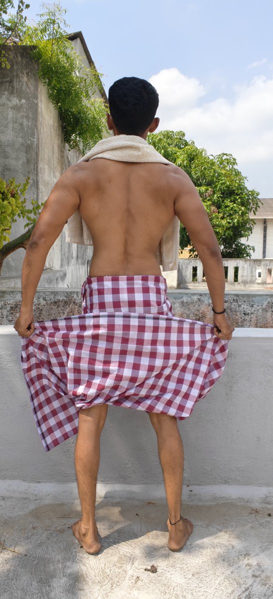 sexydesimen's tweet photo. New lungi....   Hegide pics......
👉.  https://t.co/WYXXMdI2Nr https://t.co/kV8LJb02g7