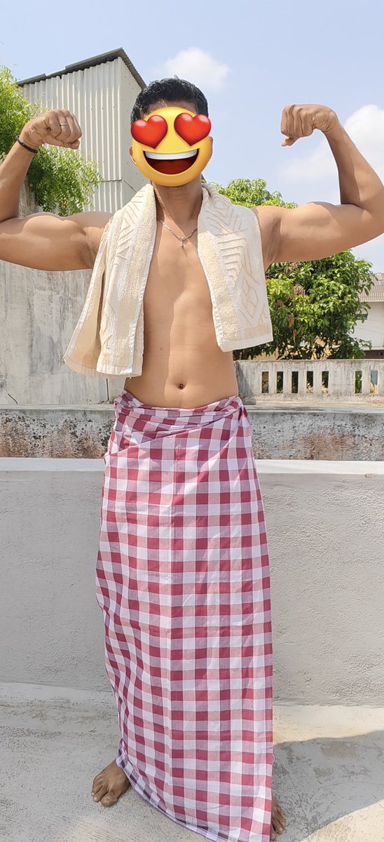 sexydesimen's tweet photo. New lungi....   Hegide pics......
👉.  https://t.co/WYXXMdI2Nr https://t.co/kV8LJb02g7