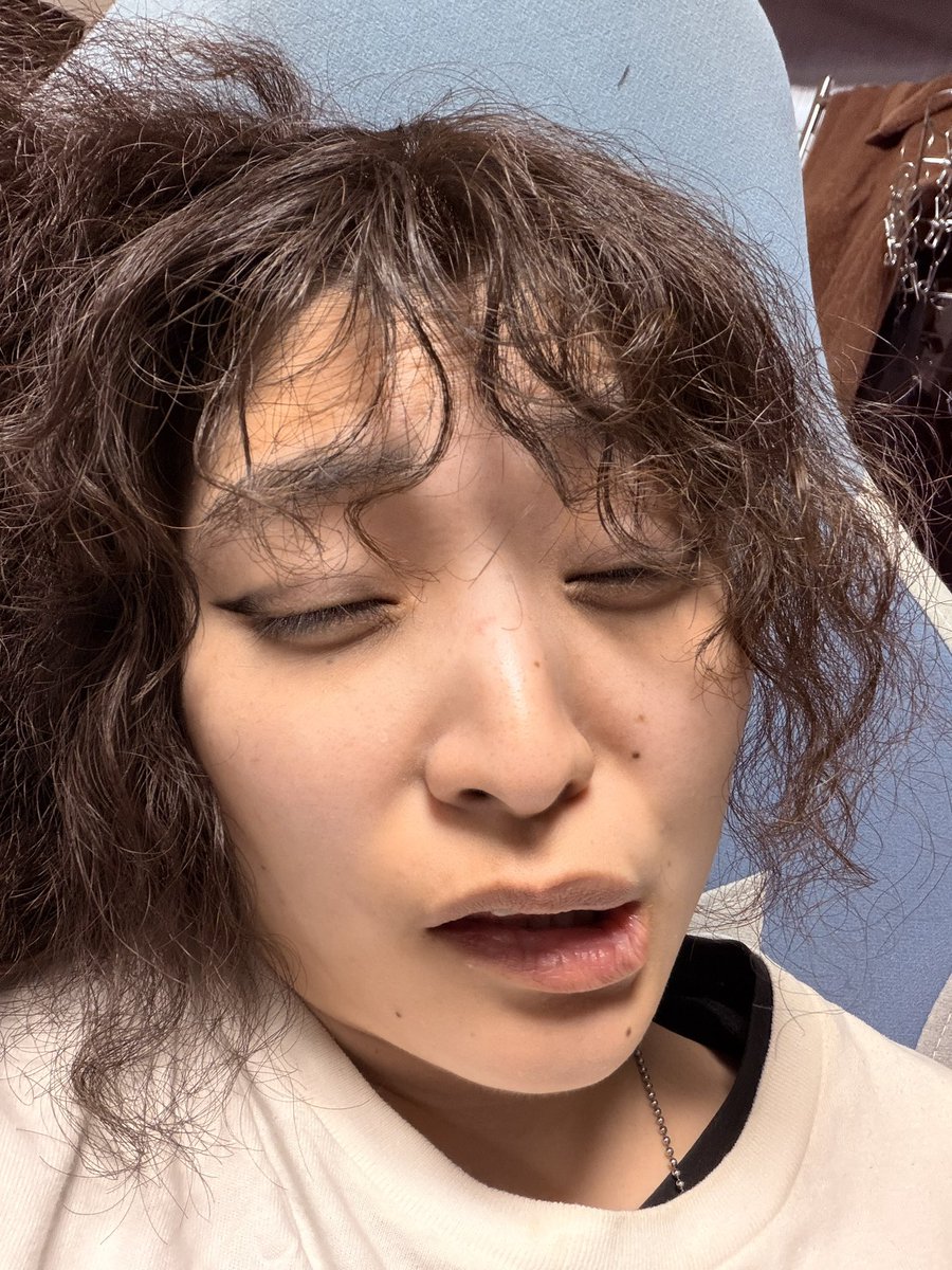 ベニスズメタファー tweet media