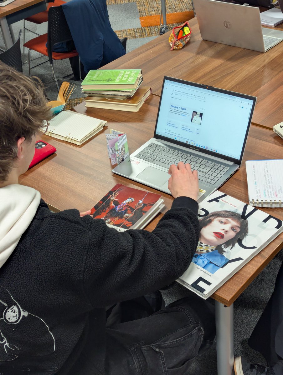North Halifax Grammar School tweet media