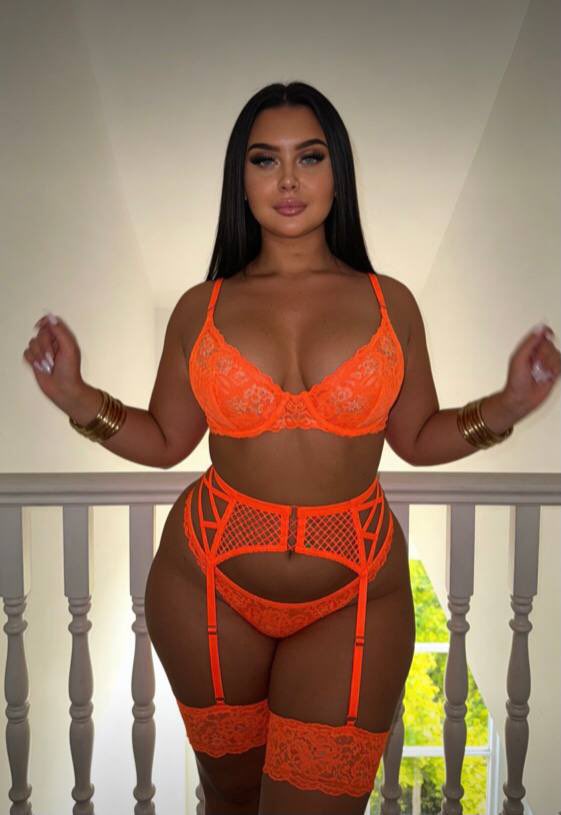 Lily Rose tweet media
