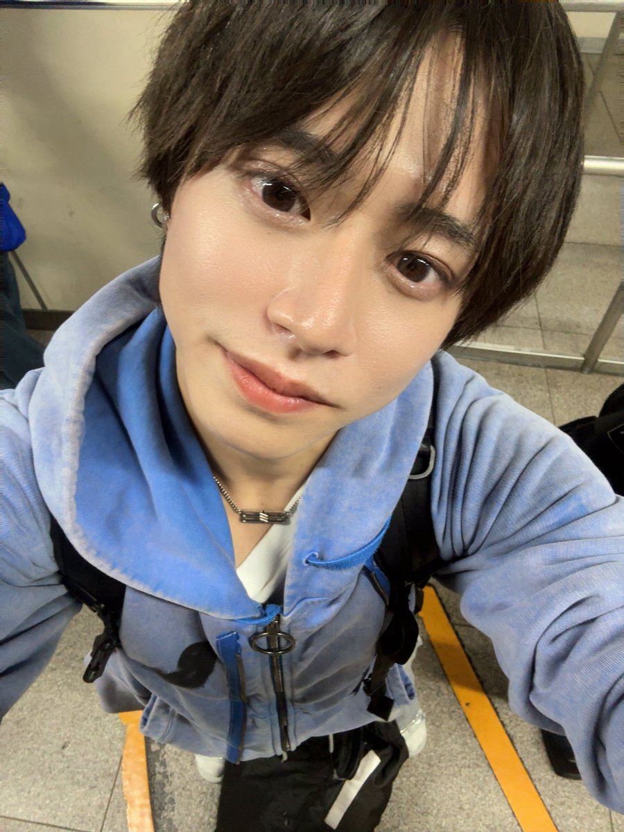 Light【Answers】 tweet media