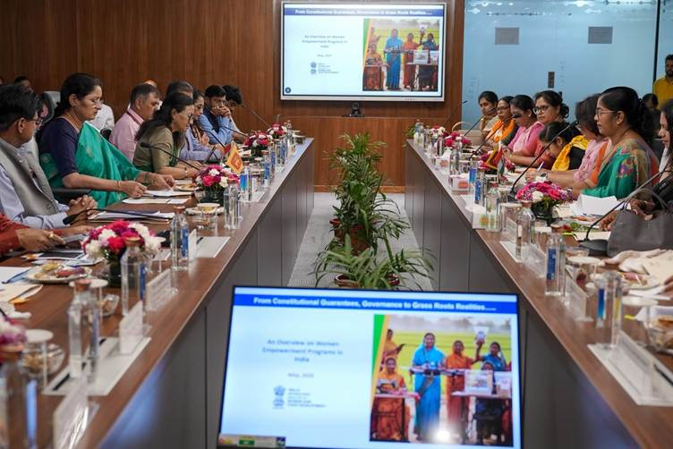 PIB India tweet media