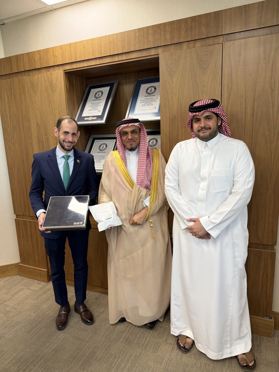 Embajada de Colombia en el Reino de Arabia Saudita tweet media
