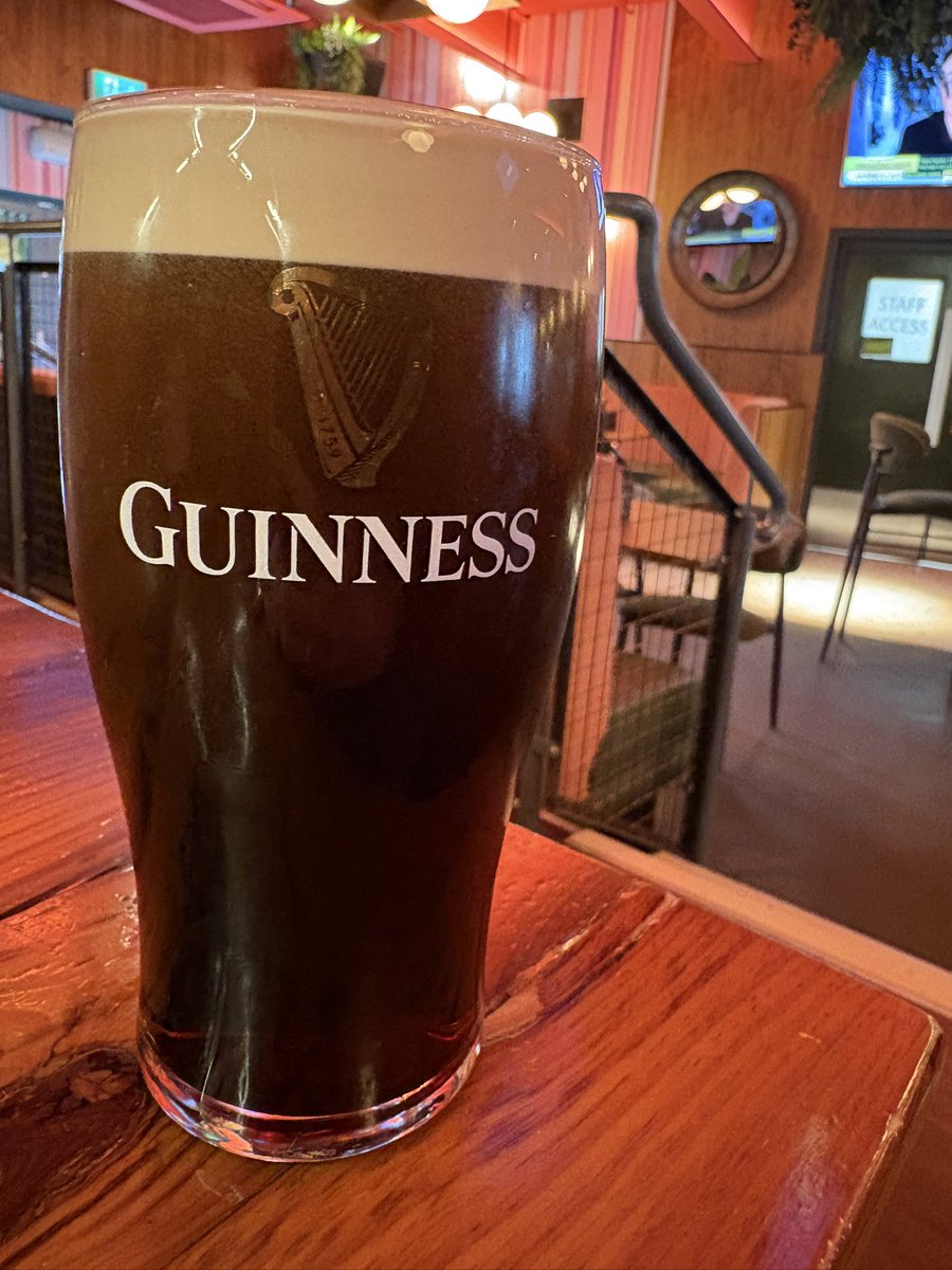 Sarah Drinks Guinness tweet media