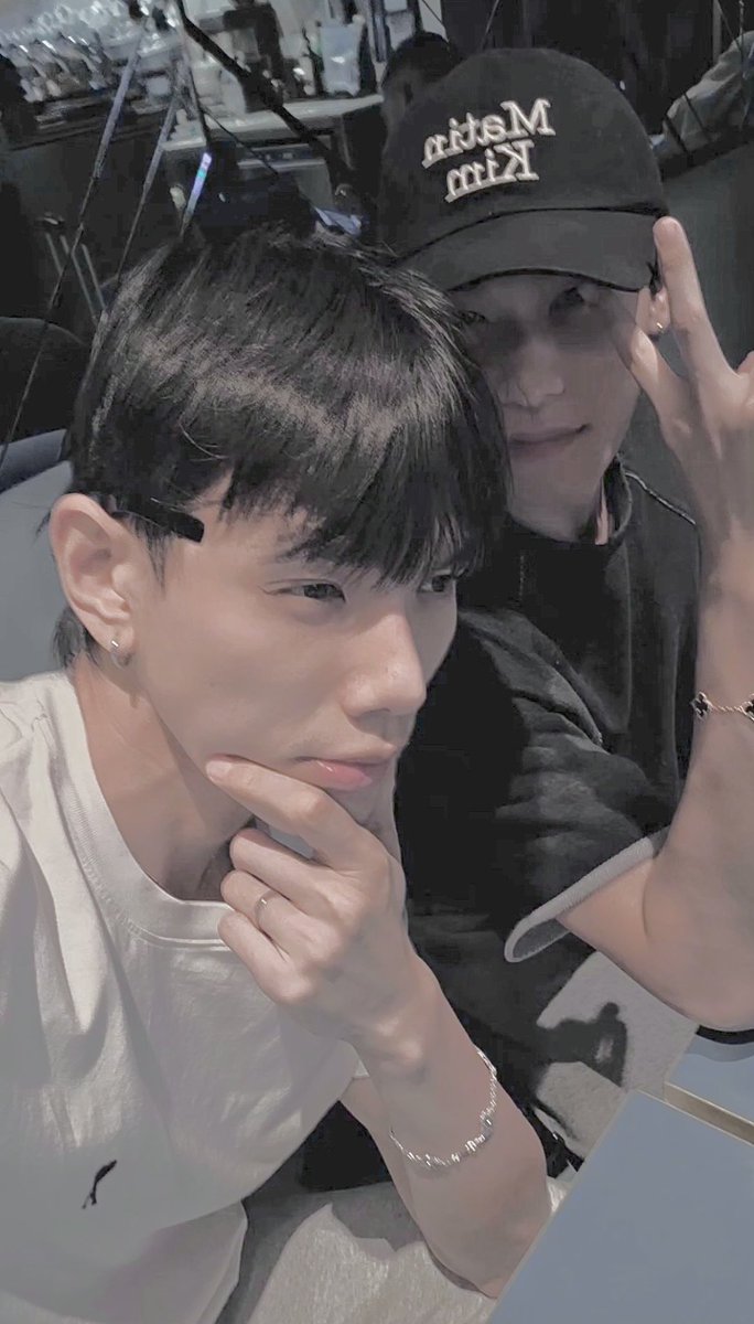 หญิงมาย ft.คุณพิทคุณกัน 🦖🚗 tweet media