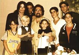 thepeoplevsmichaeljoejackson tweet media