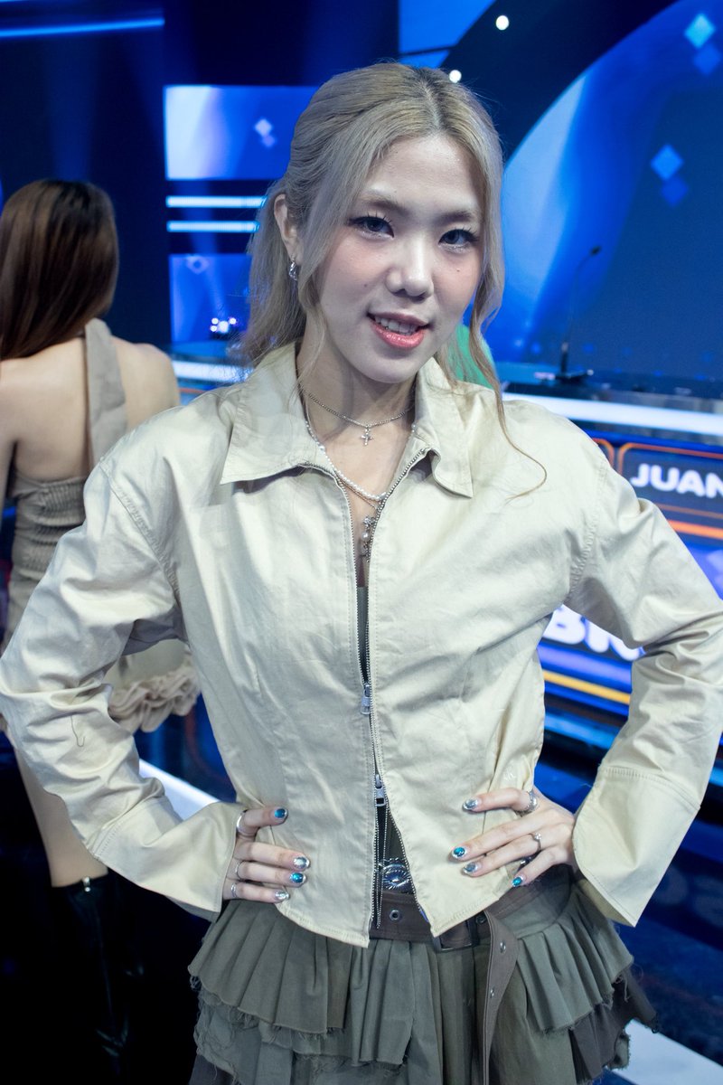 finanalaverse's tweet photo. 260513 FINA Nala at Family Feud PH

#FINAatFamilyFeudPH #FamilyFeudPH
#FINA_Nala @_nalachua @_lovefina https://t.co/IzhkeYyv0F