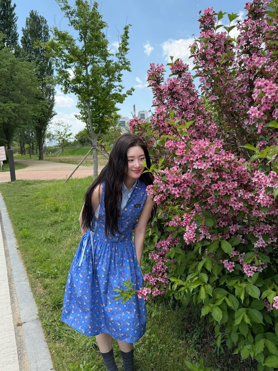 𝕋𝔸ℂ𝕆 / 타코네 사진관 tweet media