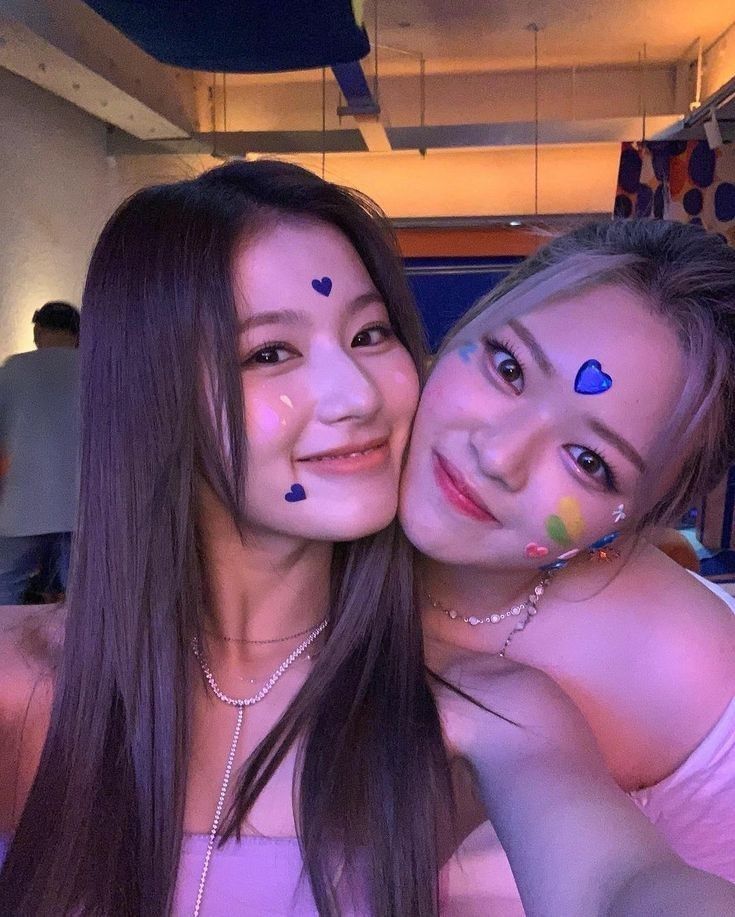 Mavie🐧 VIU AS TWICE 🍭 PI CHEOLIN 😎 tweet media