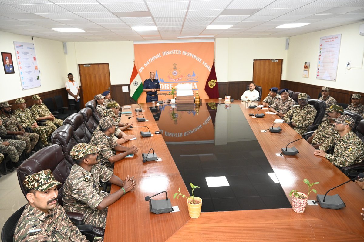 05NDRF's tweet photo. @05BnNDRF
📍 HQ 05 NDRF, Pune
🏛️ Training Visit by Institute of IED Management, CRPF Pune
⚡ Strengthening disaster preparedness, coordination & emergency response readiness. 🇮🇳
#NDRF #DisasterPreparedness #EmergencyResponse #TrainingVisit
@NDRFHQ @ndmaindia @ANI https://t.co/fBmSaMFBD7
