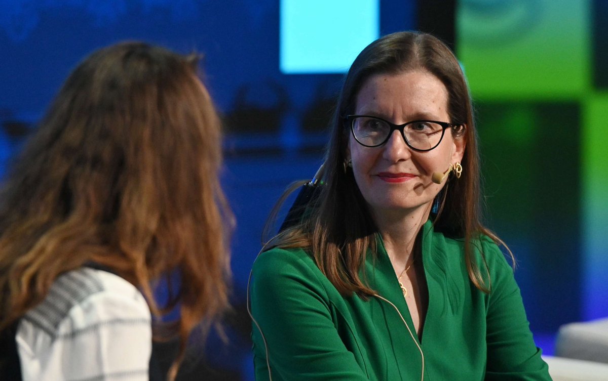 ESM_Press's tweet photo. 𝗨𝗻𝗶𝘁𝘆 𝗺𝗮𝗸𝗲𝘀 𝘀𝘁𝗿𝗲𝗻𝗴𝘁𝗵.

Today in Sofia, Yana Djoneva, ESM's Chief Operating Officer, joined a fireside chat with Monika Varbanova at Capital’s Money Growth conference to discuss financial stability in the euro area and the role of the ESM. 
 
As Bulgaria marks its first months in the euro area, euro adoption is already shaping confidence, stability, and integration. Being part of this common framework matters more than ever, especially in a more volatile global environment. 
 
The ESM is a key pillar of that framework, as a financial safety net designed to help euro area countries avoid and overcome crises. 
 
In times of geopolitical uncertainty and market volatility, credible common instruments help ensure that Europe can absorb shocks and safeguard stability for countries, markets, and citizens alike.
 
Yana Djoneva was also interviewed by Spas Stambolski from the Bulgarian News Agency (BTA) on Bulgaria’s accession to the euro area, its participation in the ESM, and broader challenges to financial stability in Europe.

🔗Read the full interview: https://t.co/3NAVphtJK9
👉Read the Bulgarian version: https://t.co/e0lQKTk7pe
 
#ESMeuro