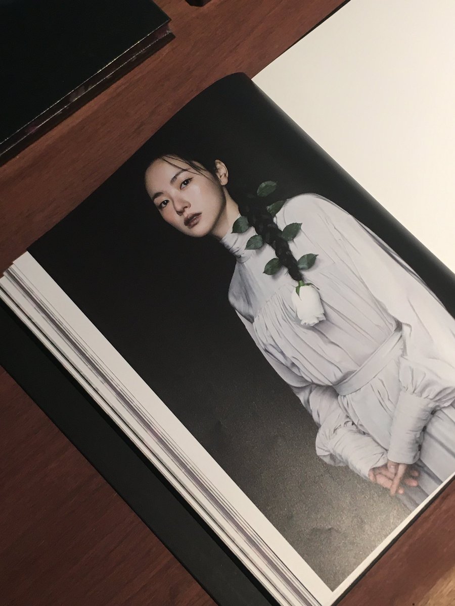 niqlovvy's tweet photo. 너므 아름다운 내 빈자님 ,, 🧎🏻‍♀️‍➡️🧎🏻‍♀️‍➡️♥ 
눈호강 했어요 .. >.< https://t.co/rlwmiYy0XO