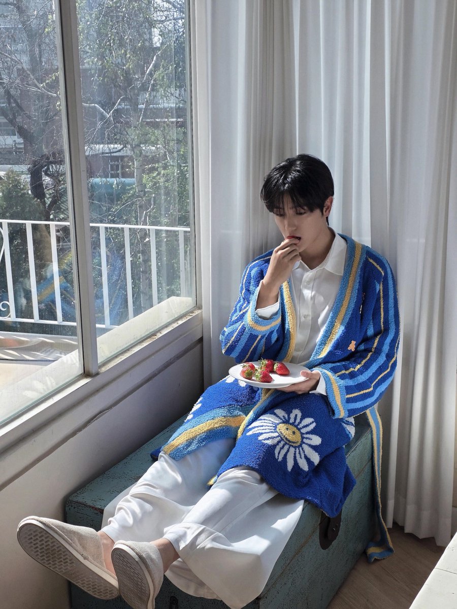 코이 tweet media