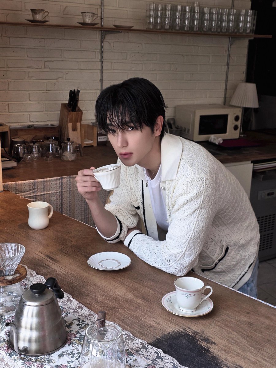 코이 tweet media