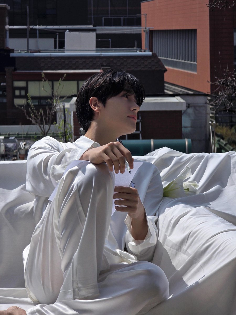 코이 tweet media