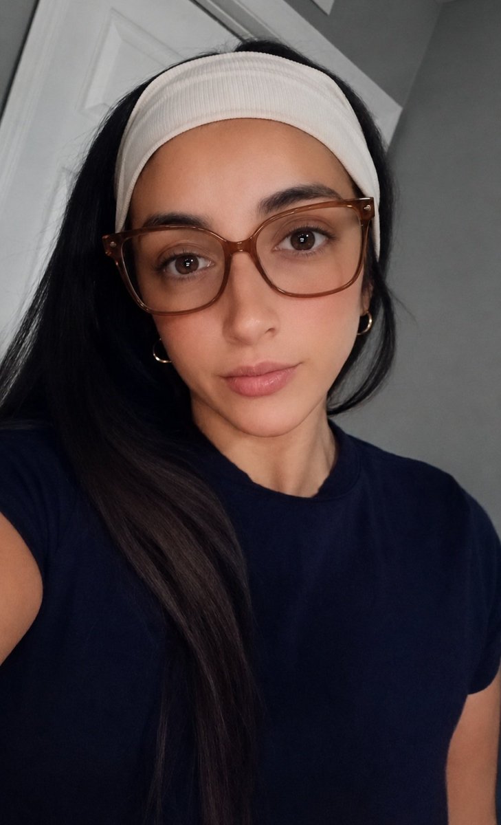 Ash🍒 tweet media