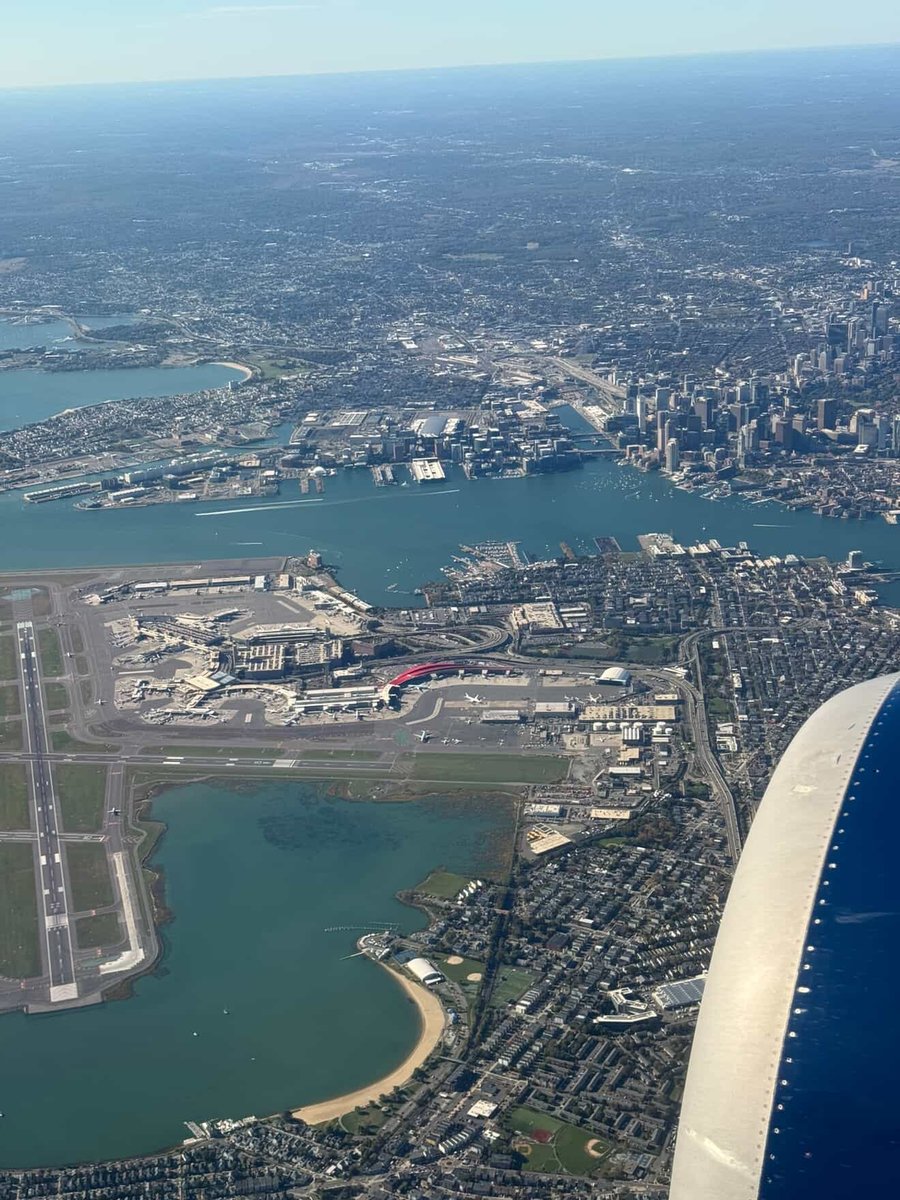 Boston Logan International Airport tweet media