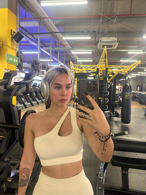 🌹 HAILEY🌹 tweet media