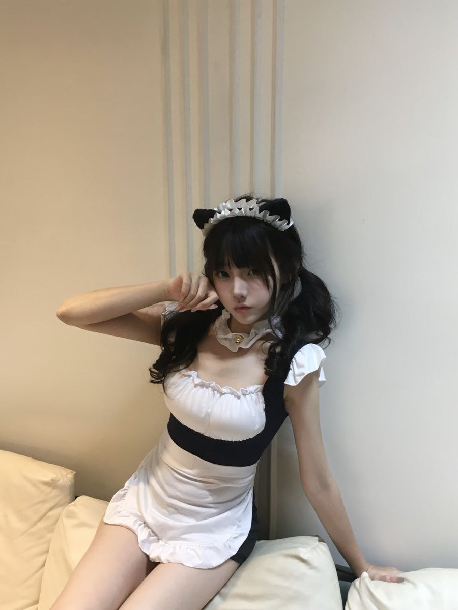 小琳-AI脱衣 tweet media