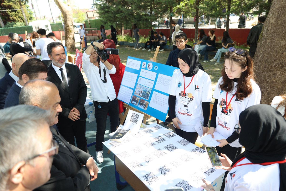 KocaaliMEM's tweet photo. Kocaali Anadolu İmam Hatip Lisesi TÜBİTAK 4006 Bilim Fuarı’nın açılışı;Kaymakamımız Hakan Kılınçkaya, Belediye Başkanımız Turan Yüzücü,İl Milli Eğitim Müdür Yardımcımız Fatih Arduç,İlçe Millî Eğitim Müdürümüz Abdulkadir Güneş ve okul müdürlerimizin katılımıyla gerçekleştirildi. https://t.co/SSNAU2DUt7