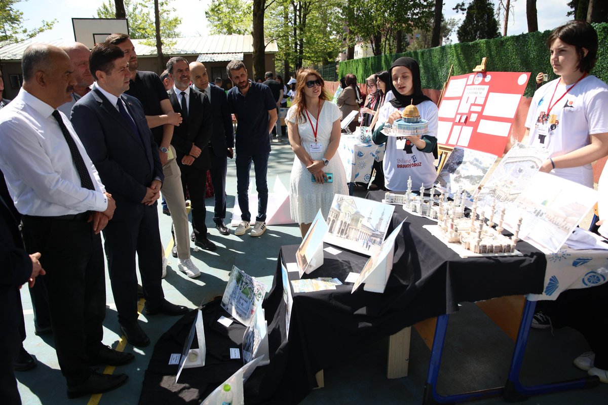 KocaaliMEM's tweet photo. Kocaali Anadolu İmam Hatip Lisesi TÜBİTAK 4006 Bilim Fuarı’nın açılışı;Kaymakamımız Hakan Kılınçkaya, Belediye Başkanımız Turan Yüzücü,İl Milli Eğitim Müdür Yardımcımız Fatih Arduç,İlçe Millî Eğitim Müdürümüz Abdulkadir Güneş ve okul müdürlerimizin katılımıyla gerçekleştirildi. https://t.co/SSNAU2DUt7