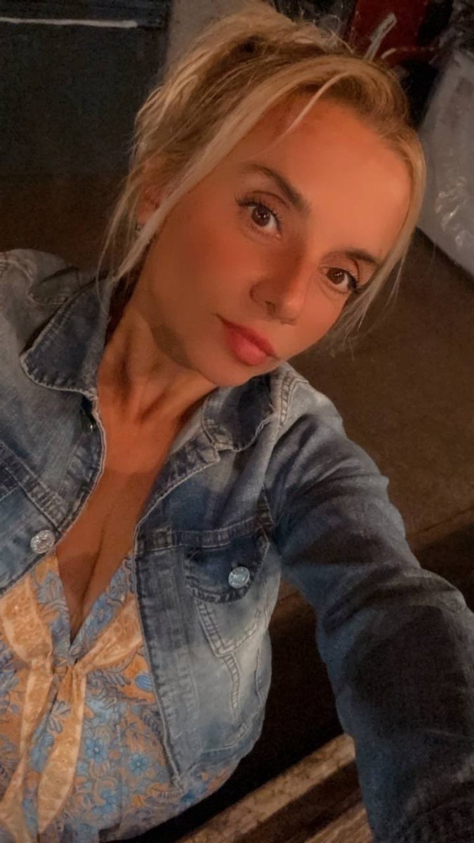 Victoria tweet media