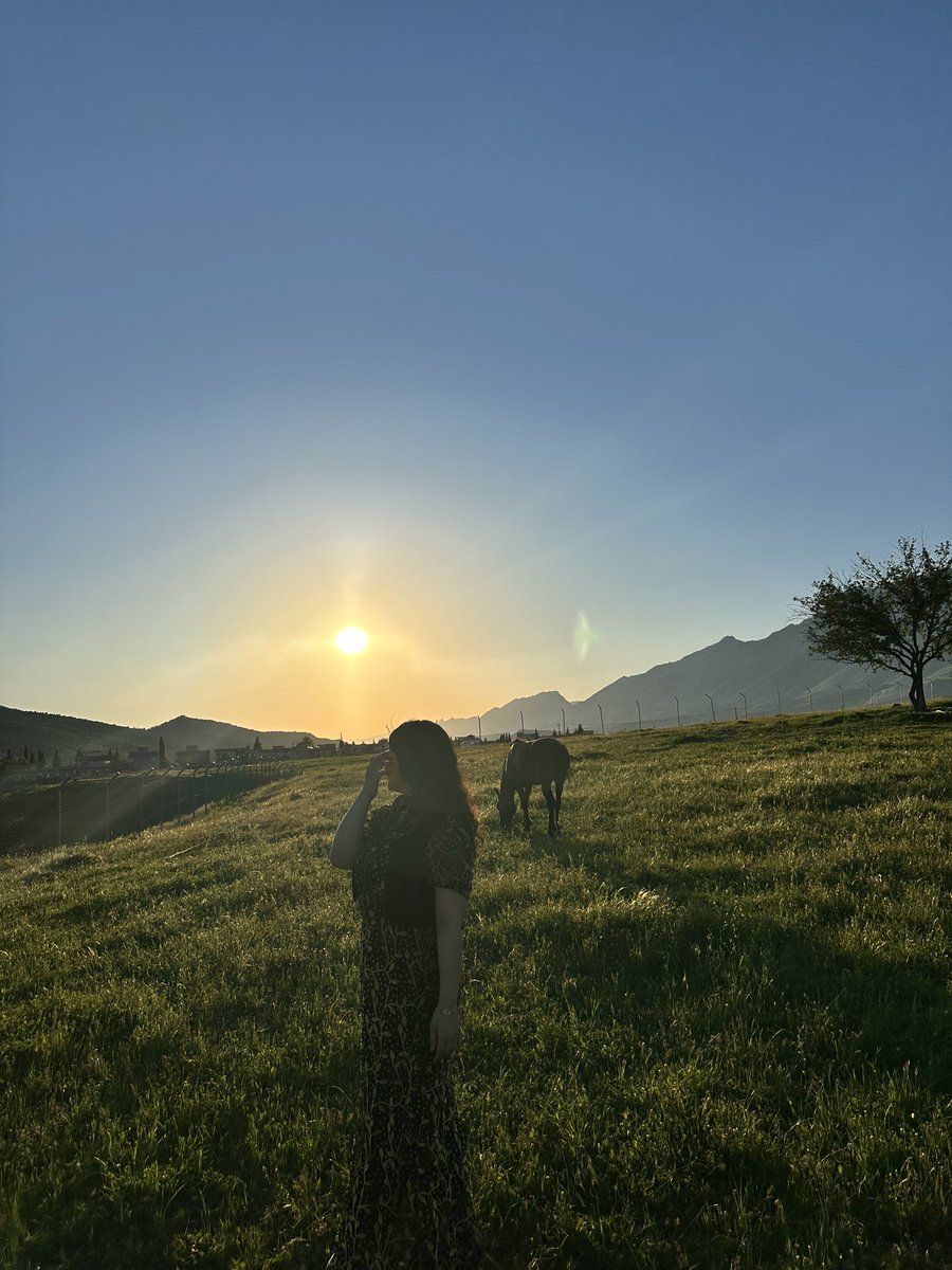 ada1nerway's tweet photo. گوتی نالی ئەتو بمرە ئەمن دێم 
خودا کەی بێ خودا کەی بێ خودا کەی https://t.co/7FKZaOmquk