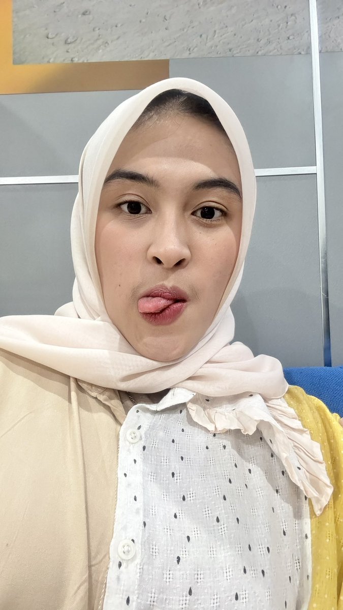 nindy tweet media