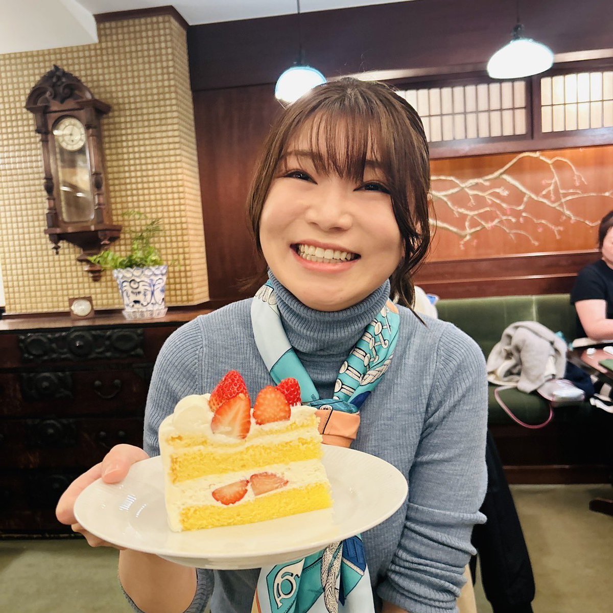 有山あかね tweet media