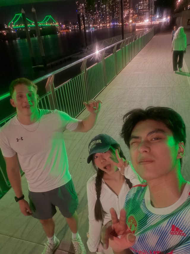 Ohmpawat_Family tweet media