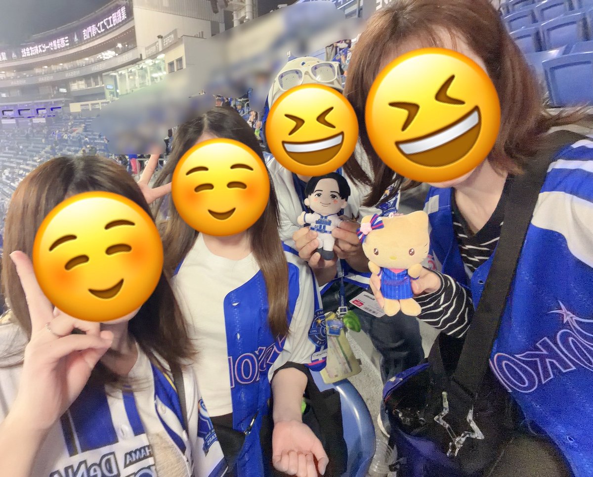 rytk7hm_10's tweet photo. 現地でした~！あげ〜！！
島田くんおめでとう😌
今回のガルフェスユニ、シンプルでかわいいー！
久しぶりに会った人もいて楽しかった🥰 https://t.co/xGUslrL2hg