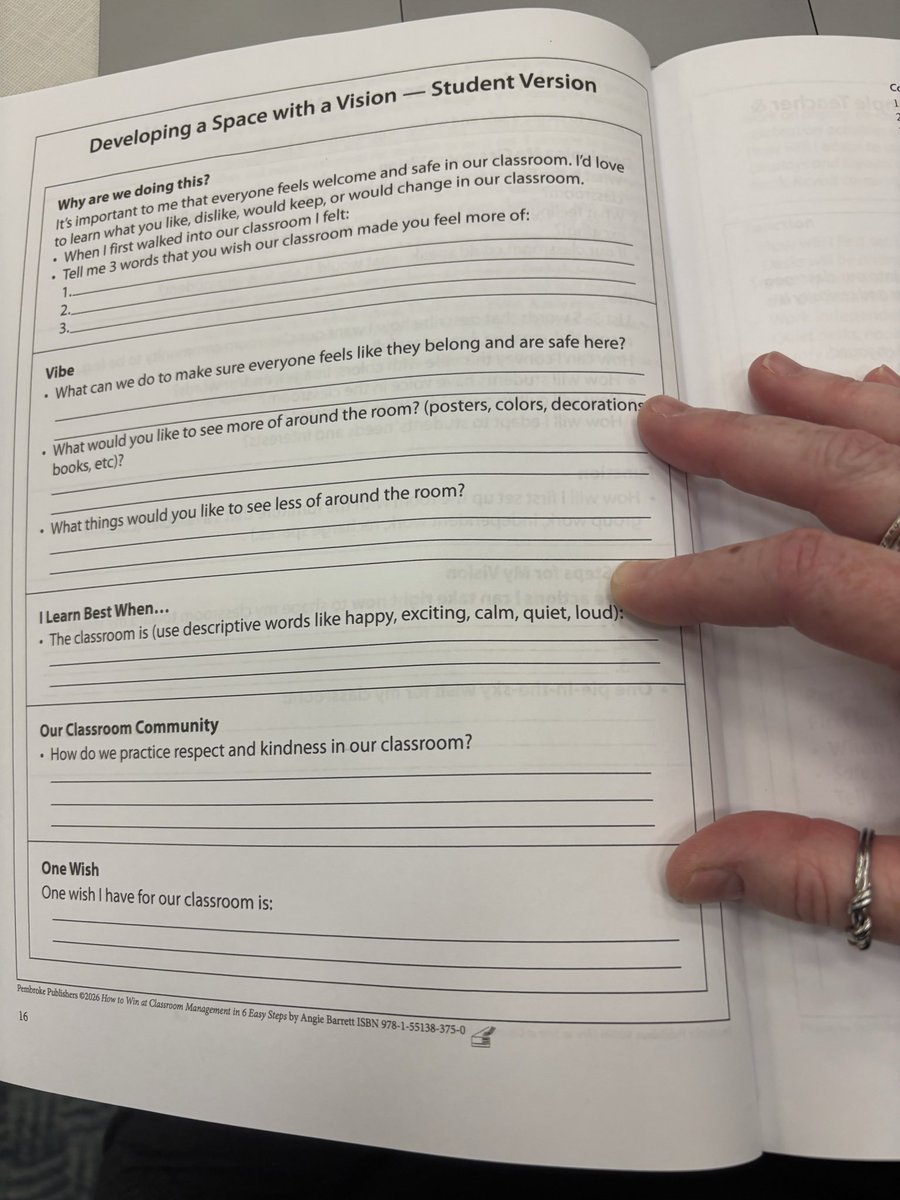 AuthorAngie's tweet photo. My very first book with fill in parts!! 
You can read the entire first chapter here:  https://t.co/u1bDyokito @PembrokePublish #classroommanagement #teaching #newrelease #classroom https://t.co/2CPFgjDWJT