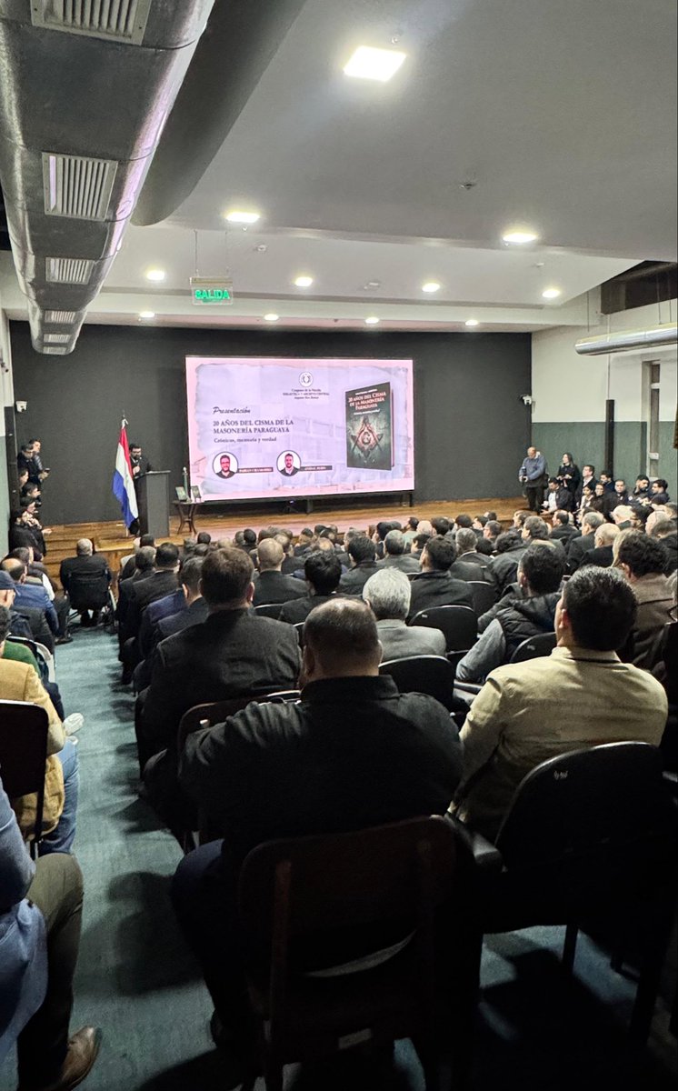 baccnpy's tweet photo. Presentación del libro “20 Años del Cisma de la Masonería Paraguaya”, de Fabián Chamorro y Aníbal Peris, en la Biblioteca y Archivo Central del Congreso.

Participaron José Samudio Falcón y el Serenísimo Gran Maestro de la Gran Logia Simbólica del Paraguay, José Fernández Zacur. https://t.co/b7aRYBZ8bK