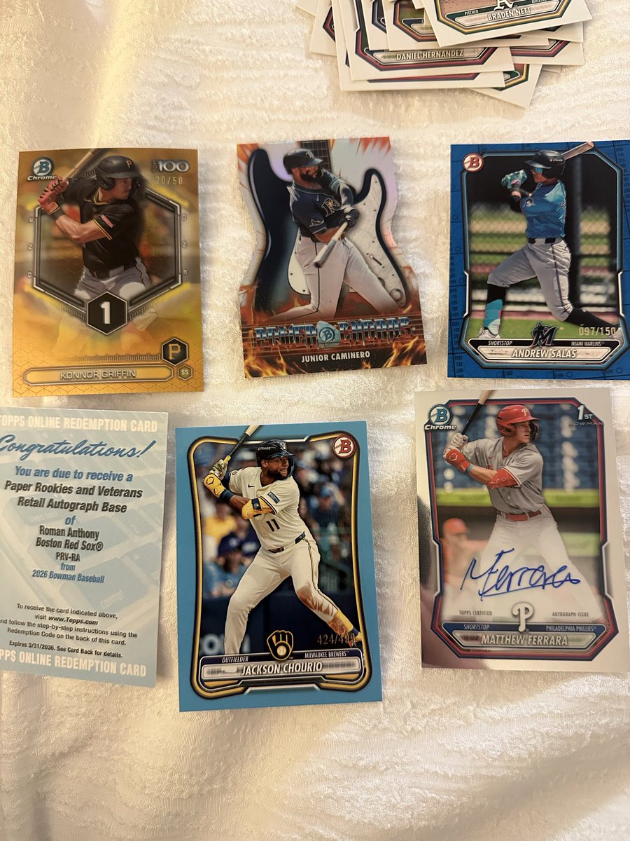 glbbreaks's tweet photo. 2026 Bowman retail is awesome - I bought 4 blasters from Barnes and Noble … these are some of the highlights! 
#bowman #topps @Topps @CardPurchaser https://t.co/ThiKhYJl5B