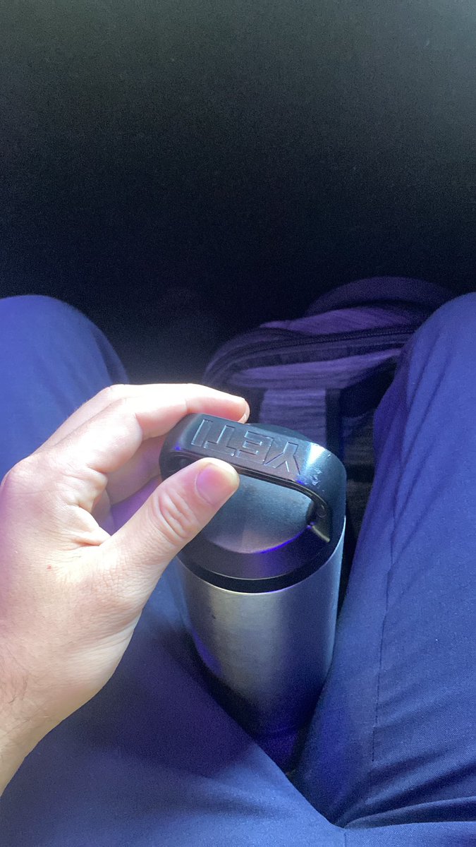 tuasbrain's tweet photo. Back in the shuttle, we fucking ride baby 

Listening to some smooth R&amp;B otw to the office https://t.co/px6QgPXAuW