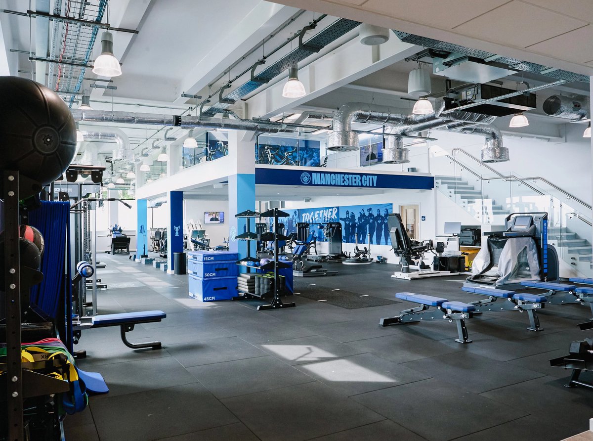 WomensGameMIB's tweet photo. WSL Champions Manchester City unveil a £10 million state-of-the-art facility 🩵

Over 17,000 sq ft, the space is purpose-built and shaped with input from the women’s first team. It features specialist strength and conditioning facilities, dedicated medical spaces, hydrotherapy and recovery areas.

📸 @ManCityWomen