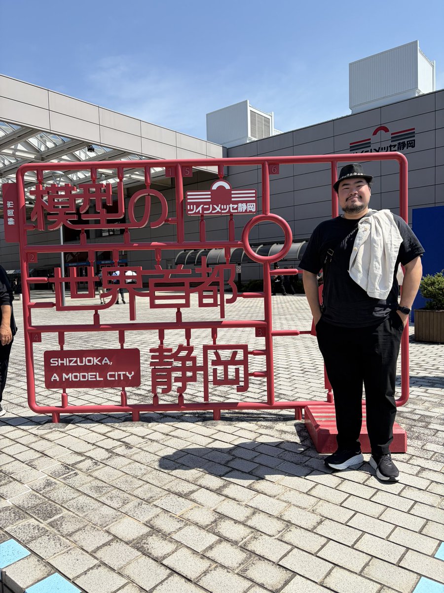 Tongchoomduang's tweet photo. Back in Japan again. But this time for the Shizuoka Hobby show! Cant wait to share more in our next live community catchup :) https://t.co/em2FZKEZXi