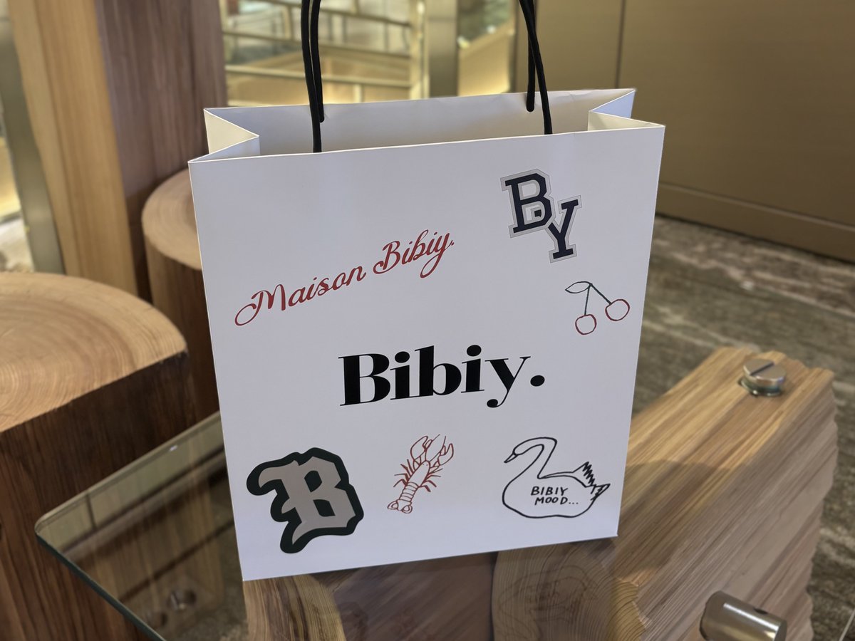 Bibiy. POP-UP🤍 beco+81 個展🩵 ＠ GINZA SIX 4F / 6F 奇跡的に予約が