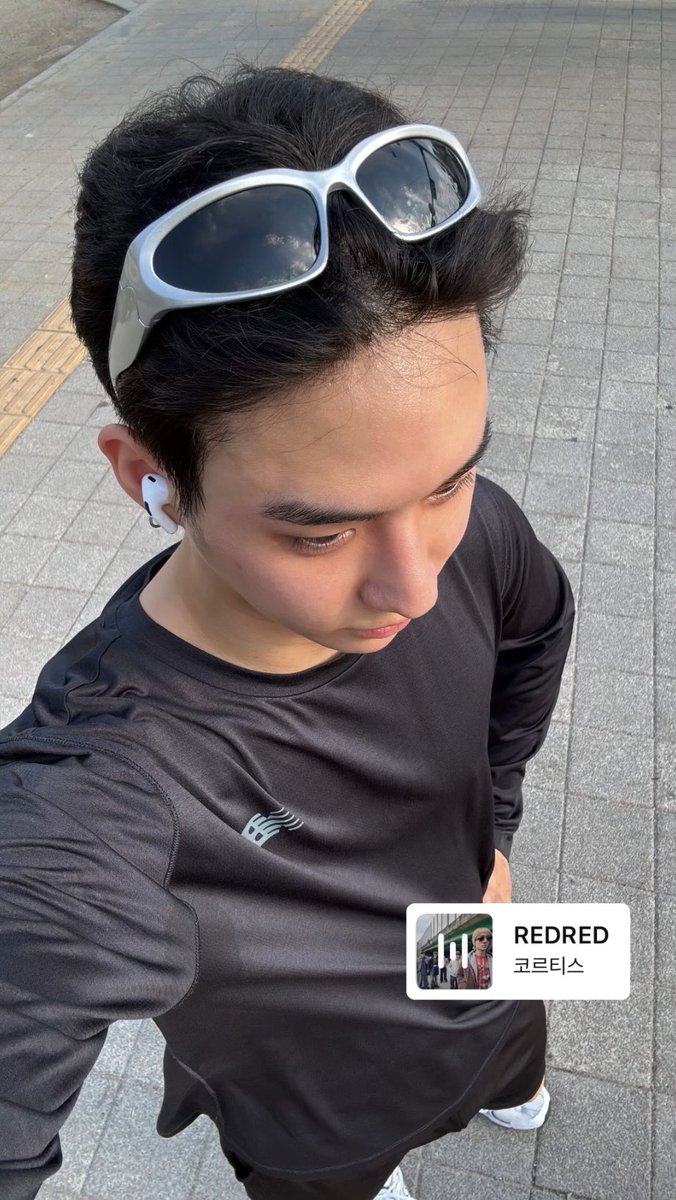 lowercase0423's tweet photo. 잘생김 (╥﹏╥) https://t.co/6nyESHbSr6