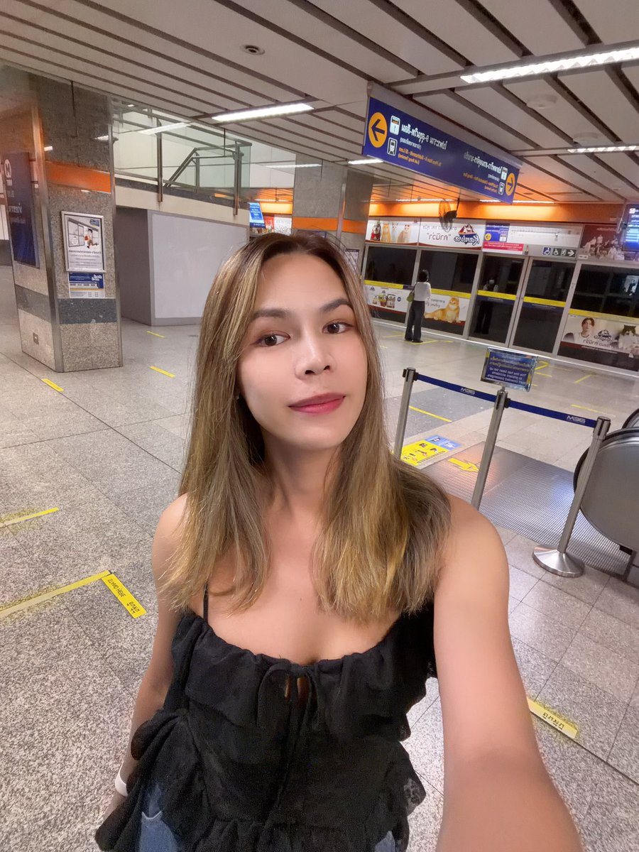 Karaladyboy's tweet photo. ลงสถานีไหนเสียวสุด บอกหน่อยงับ #สาวสอง #นัดเย็ดกทม #ห้วยขวาง #ลาดพร้าว https://t.co/jLL53uqDMR