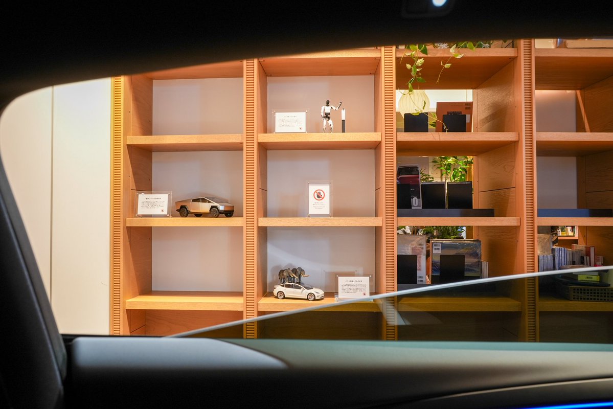 Tesla Japan tweet media