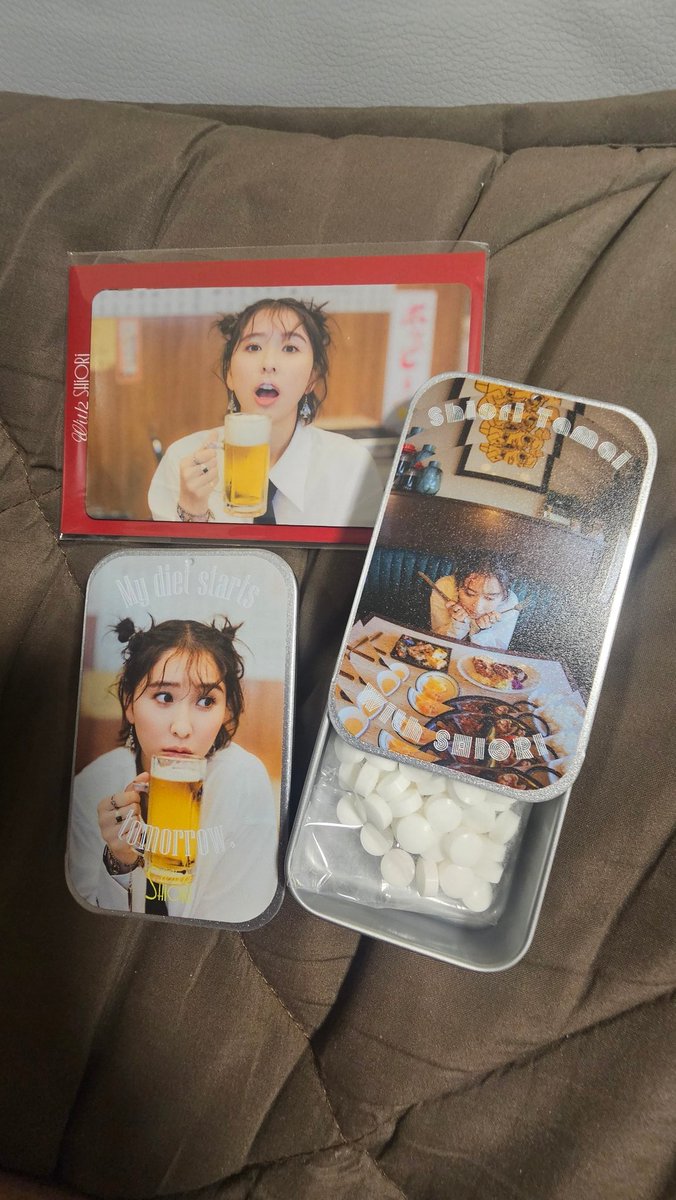 eguchimom's tweet photo. 3月分の玉井様が届きました
画像とタブレットを肴に今日はビール飲むか

#with SHIORI
#玉井詩織 https://t.co/o0cK0eSndx