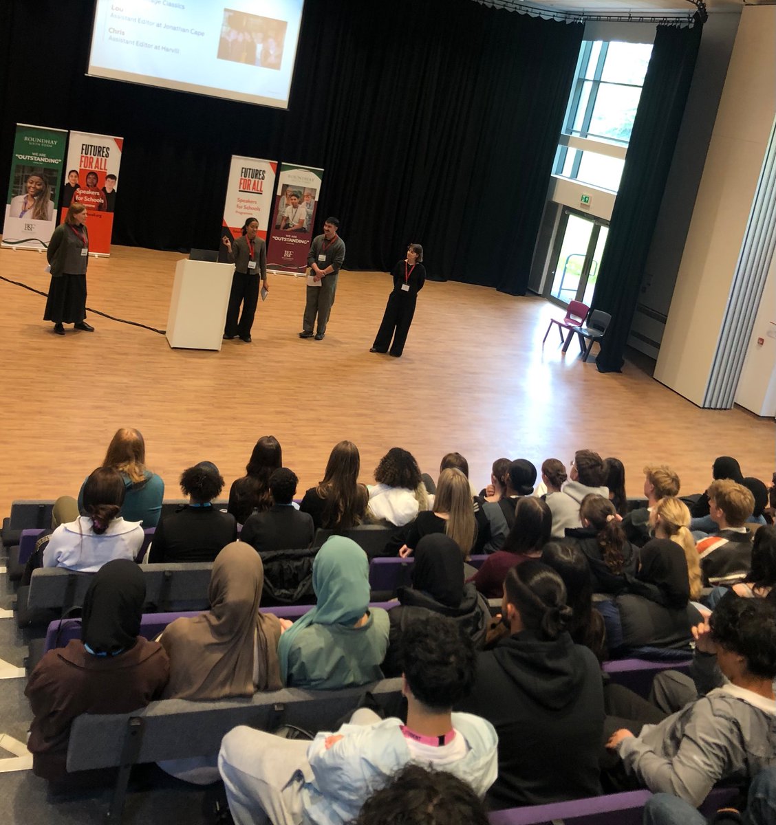 Roundhay6thForm's tweet photo. Thank you to @HTelfer1 and her wonderful editors for an inspiring talk with our Y12 English/Media students re careers @penguinrandom @Speakers4 https://t.co/zOjhATRhQt