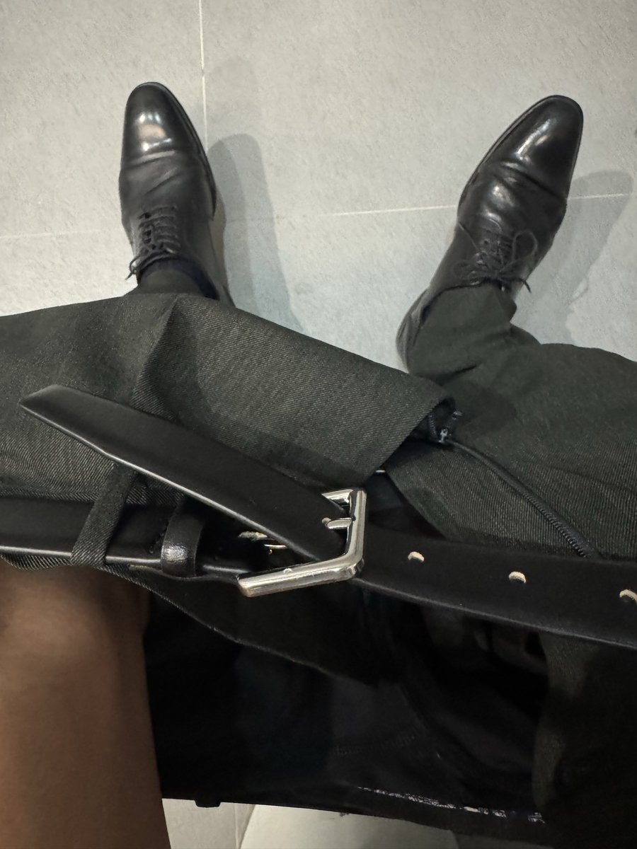 SocksmanS11324's tweet photo. 廁所自在的拍😁 https://t.co/d8I9ukFAn0
