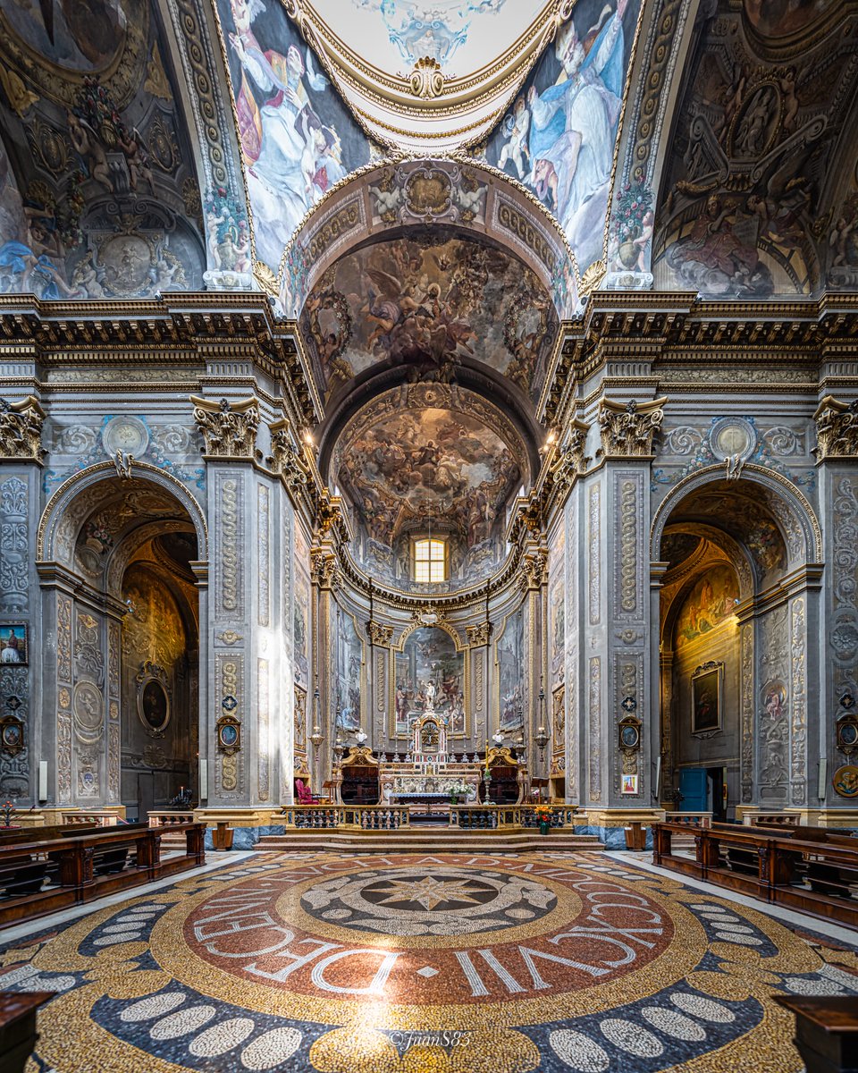 earthviewss1's tweet photo. The Church of Saints Bartolomeo and Gaetano, Bologna Italy 🇮🇹 https://t.co/fDauCyAomR