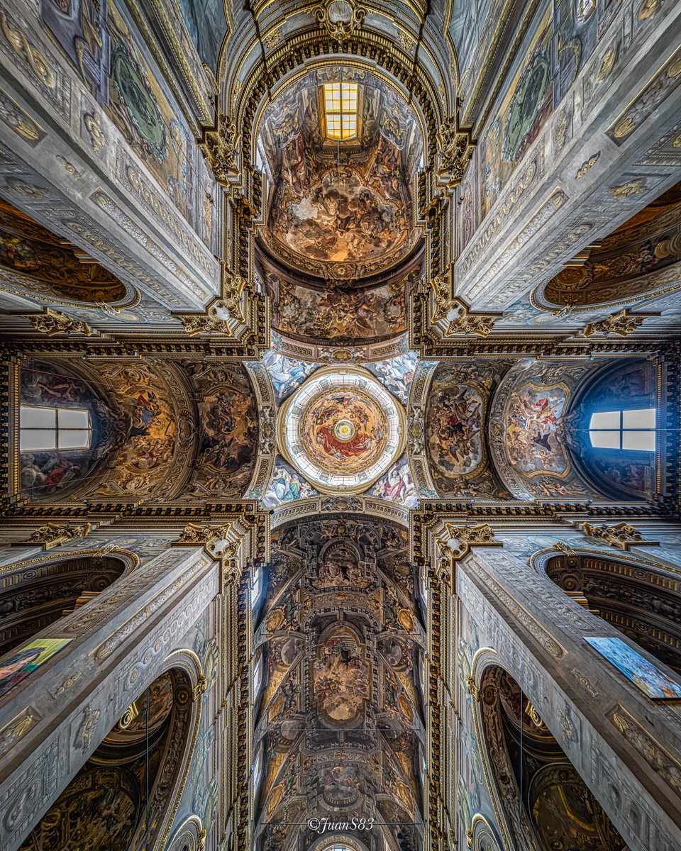 earthviewss1's tweet photo. The Church of Saints Bartolomeo and Gaetano, Bologna Italy 🇮🇹 https://t.co/fDauCyAomR