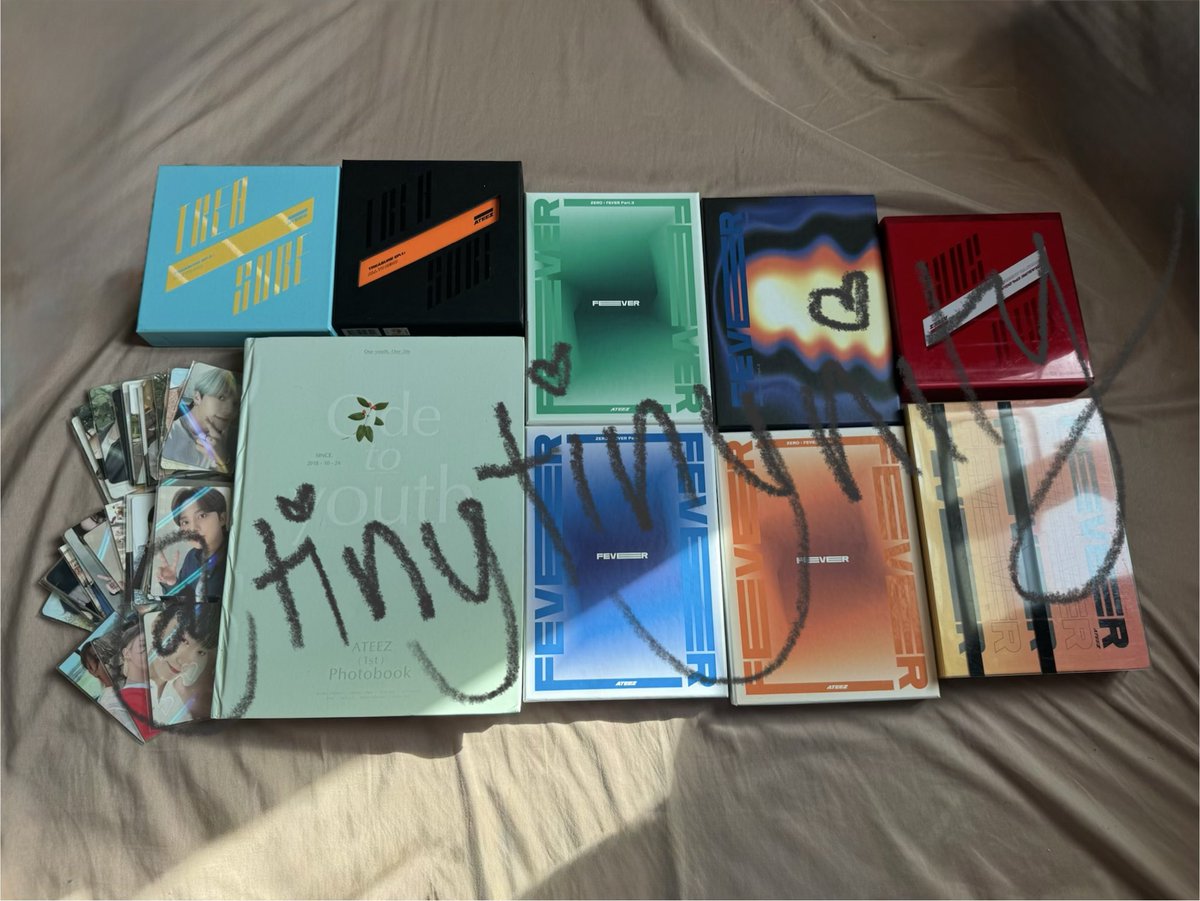 tinytinynity's tweet photo. hii its been awhile :)

i nak jual semua merch ateez i 🤍

- RM300 exc postage
- dapat semua dalam gambar
- can nego
- dm me for details

#pasarateez https://t.co/Aijx7k5Um4
