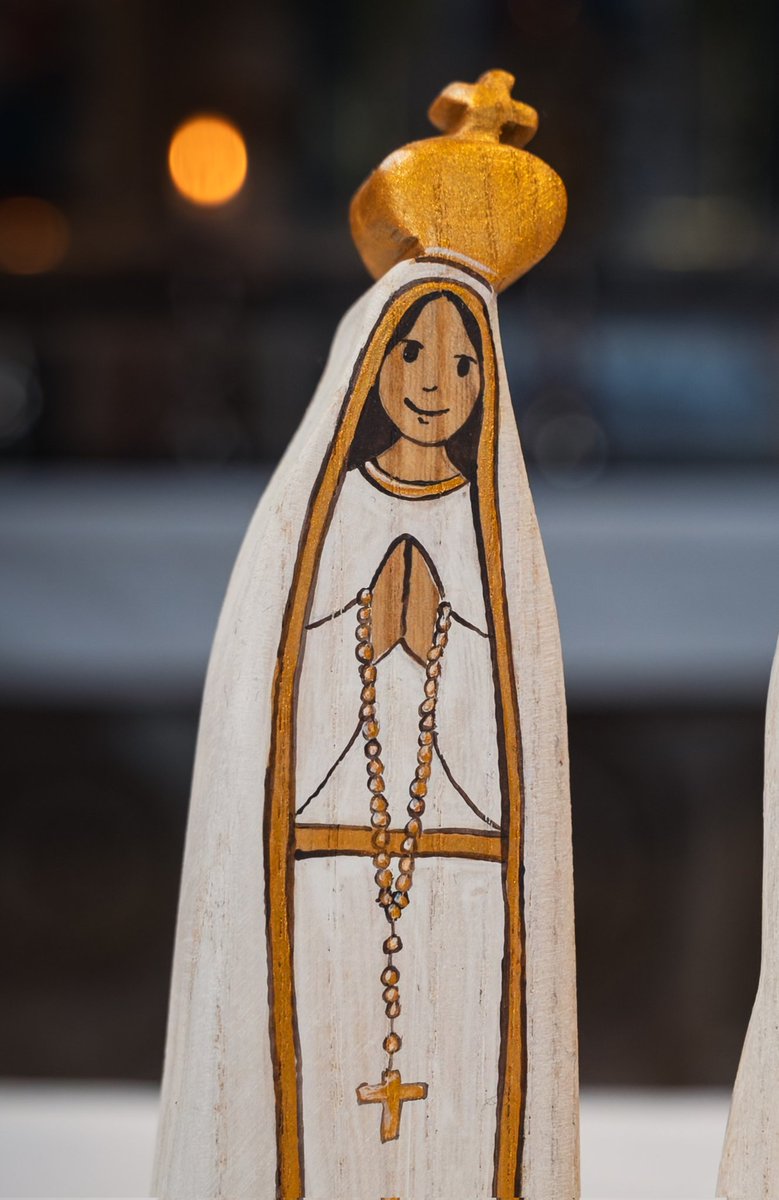 mark10mission's tweet photo. "Say the Rosary every day, to obtain peace for the world and the end of the war,"
Our Lady of Fatima https://t.co/QWZfjbMl4a